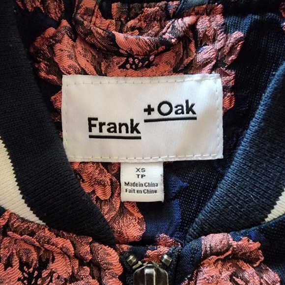 XS Frank and Oak Jacquard Floral Bomber Jacket Pink Navy Blue Embroidered Roses - Picture 3 of 10